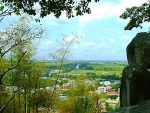 d05a1_duoi-chan-nui-sap